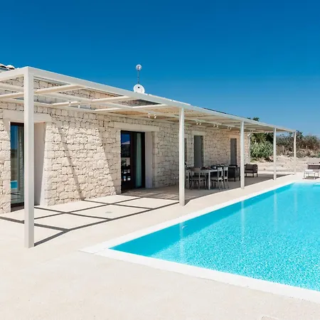 La Siesta Villa
